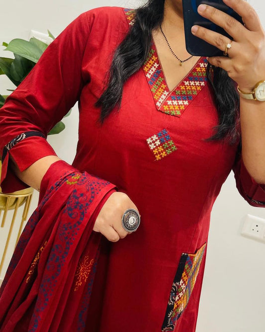Jaipur Bandhej Deep Red Ethnic Kurta Set With Printed Details & Dupatta