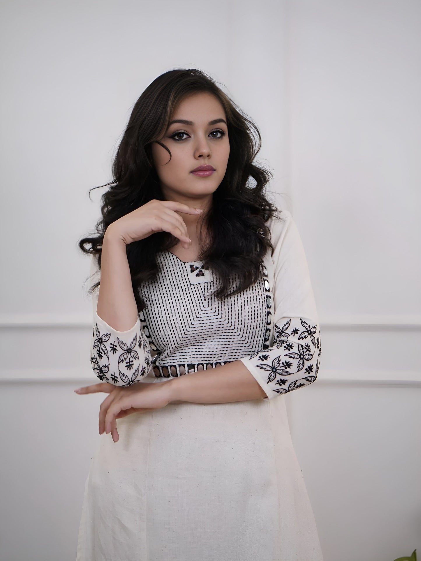 Off White Embroidered Cotton Kurta And Pant Set